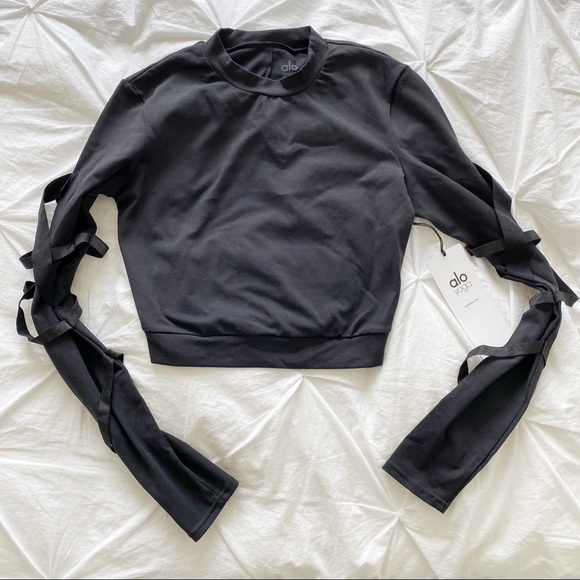 ALO yoga bandage long sleeve top - Picture 3 of 6